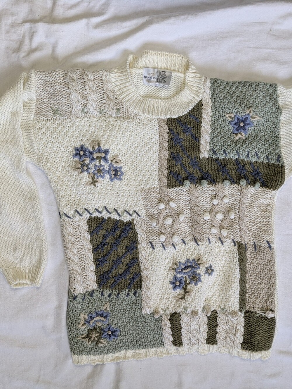 Women's Patchwork Floral Knit Sweater LG